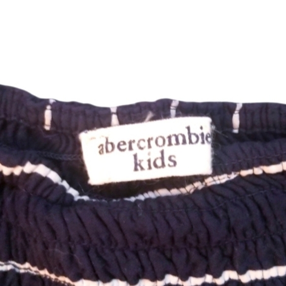 2 Ambercrombie Kids summer tops - Picture 10 of 10